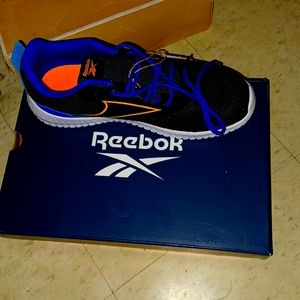 Under Armour boys athletic shoes